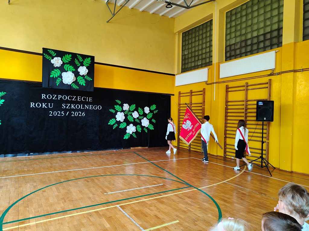 Uroczyste_rozpoczęcie_roku_szkolnego_20252026_(1)