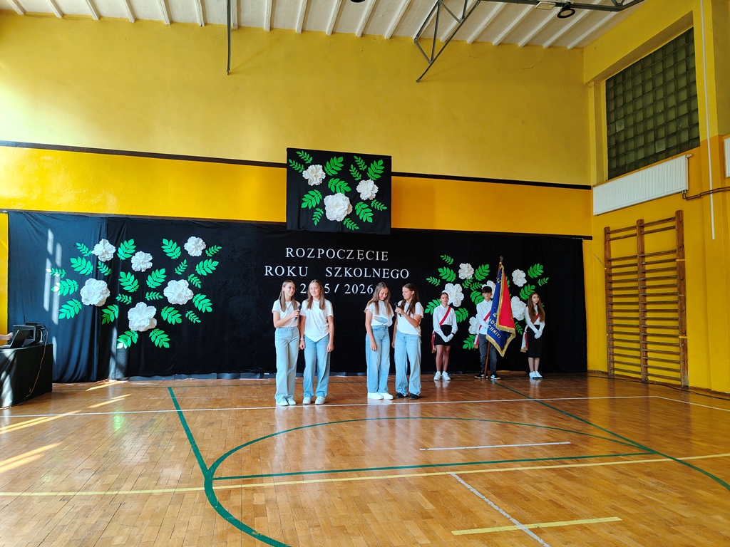 Uroczyste_rozpoczęcie_roku_szkolnego_20252026_(4)