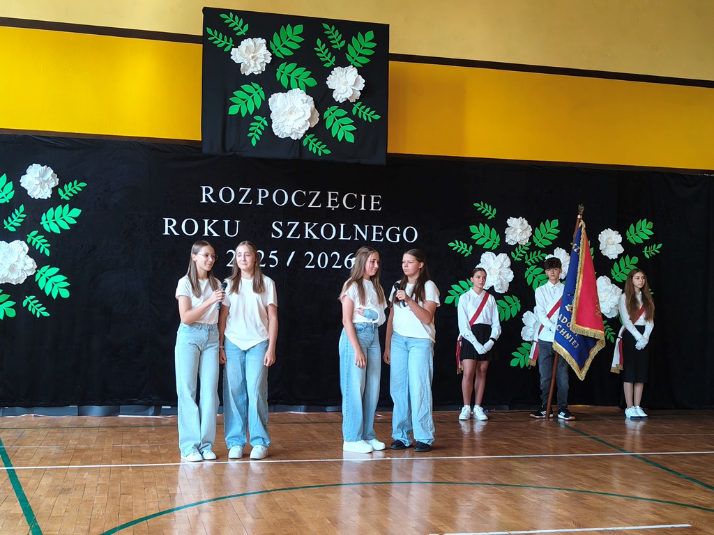 Uroczyste_rozpoczęcie_roku_szkolnego_20252026_(5)