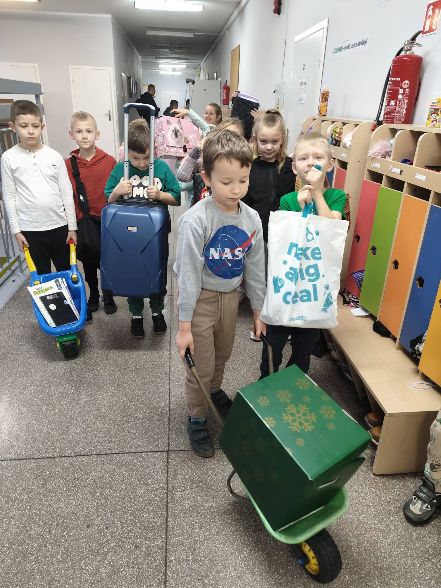 KARNWAŁ-DZIEŃ_BEZ_PLECAKA_(2)