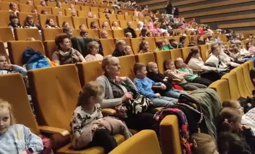 Zdjęcie do Multimedilna lekcja w kinie